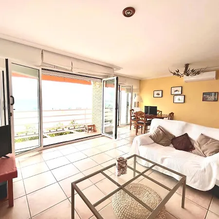 2 Apartment *